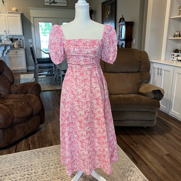 O.P.T. Elegant Pink Floral Dress - Picture 1 of 1